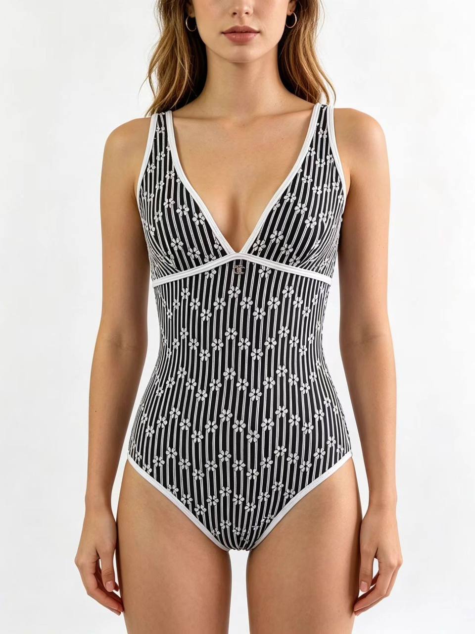CHANEL
Women’s Swimsuit 
Master Quality 
SMLXL
280 dhs✅

Zain276
♥️♥️♥️