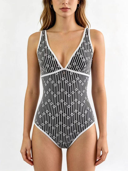 CHANEL
Women’s Swimsuit 
Master Quality 
SMLXL
280 dhs✅

Zain276
♥️♥️♥️