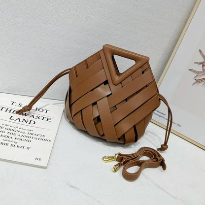 BOTTEGA
115 dhs🪙
Size 26cm❤️‍🔥

Zain161
♥️♥️♥️