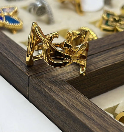 YSL Ring 💍 
Master Quality 

*45* AED normal box 📦

Zain48
♥️♥️♥️