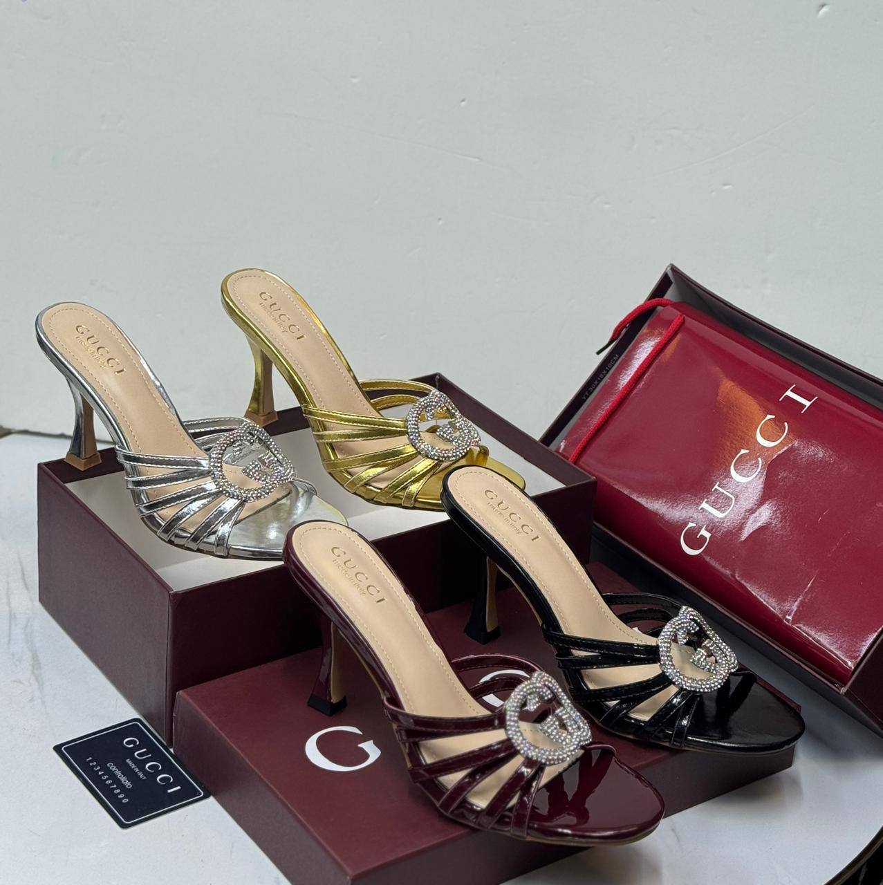 Gucci
💯high quality
Size 36-37-38-39-40-41

120 dhs💓

Zain21
♥️♥️♥️