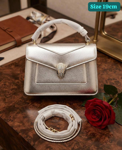 Bvlgari
Good quality 
with box 
110 dhs🇦🇪🇦🇪

Zain186
♥️♥️♥️