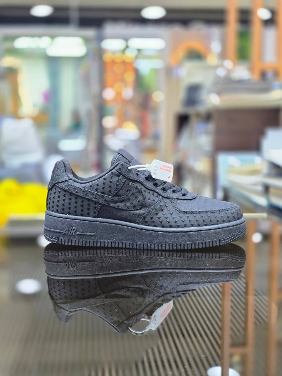NIKE
Size 40 to  45 
105 dhs🇦🇪🇦🇪

Zain27
♥️♥️♥️