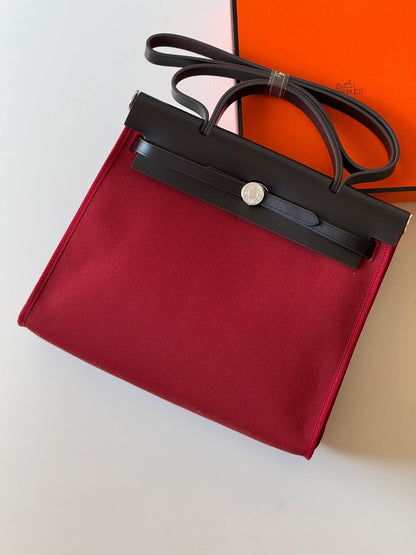 Hermes
Herbag 31cm💥Master quality ✅with box📦
610 dhs💓

Zain52
♥️♥️♥️