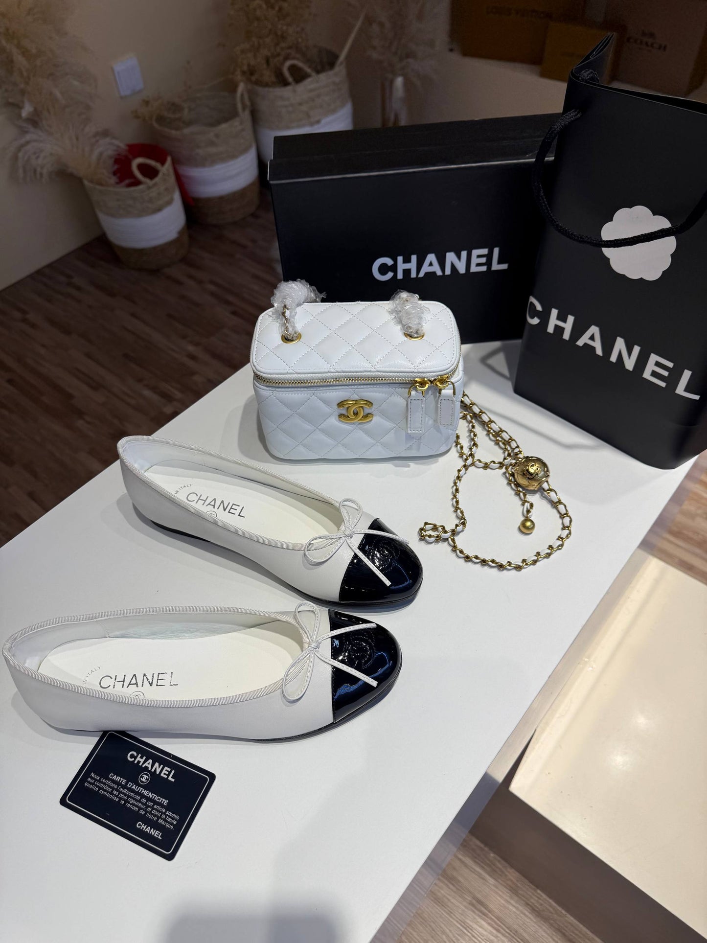Chanel offer

210 dhs
With boxes

Zain305145

اطلبوها من الوتس المثبت في الأعلى👆🏻👆🏻

تواصلو معنا 👈🏻 Zain 
For order WhatsApp pinned 👆🏻

♥️♥️♥️