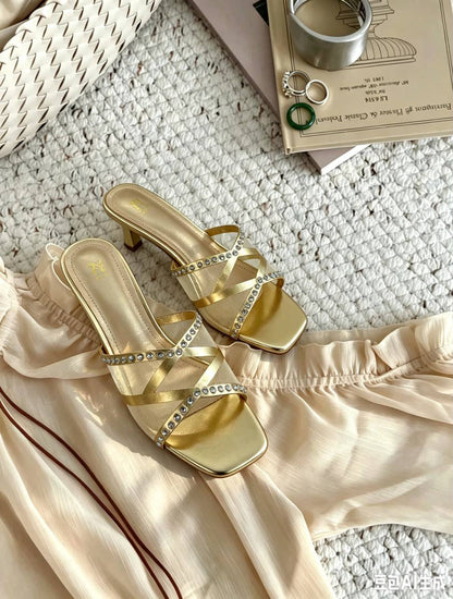 New
80 dhs🇦🇪🇦🇪

size 36 to 41

Zain161
♥️♥️♥️