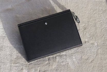 Men's Clutch 
Good Quality
90 dhs🗽

Zain33
♥️♥️♥️