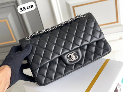 Chanel
100 dhs💓

With box💐
🎁🎁🎁

25 cm 💐

Zain219
❤️❤️❤️
