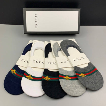 NEW CAME
SOCKS 
GOOD QUALITY 
40 dhs✅
(IN ONE BOX 5 PAIRS)

Zain40
♥️♥️♥️