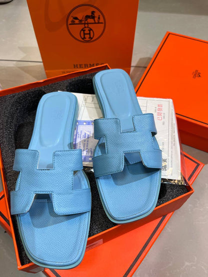 Hermes

Size:36 to 42

85 dhs🪙🌺

Zain241
♥️♥️♥️
