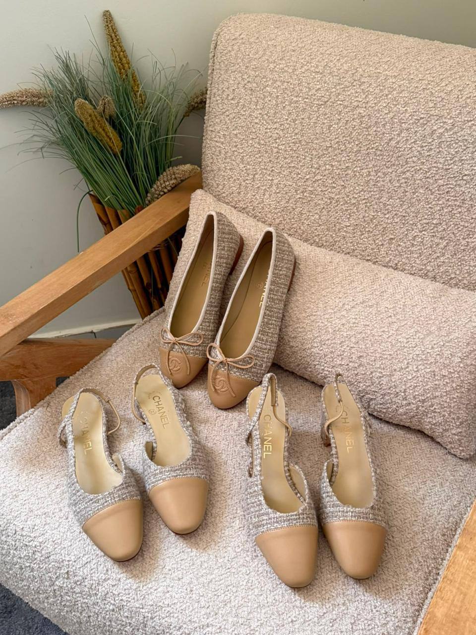 Chanel
✨ 𝐒𝐮𝐩𝐞𝐫 𝐌𝐚𝐬𝐭𝐞𝐫 𝐐𝐮𝐚𝐥𝐢𝐭𝐲
✨ 𝐀𝐯𝐚𝐢𝐥𝐚𝐛𝐥𝐞 𝐍𝐨𝐰
✨ 𝐒𝐢𝐳𝐞𝐬: 𝟑𝟔 — 𝟒𝟏
450 dhs🇦🇪🇦🇪

Zain298
♥️♥️♥️