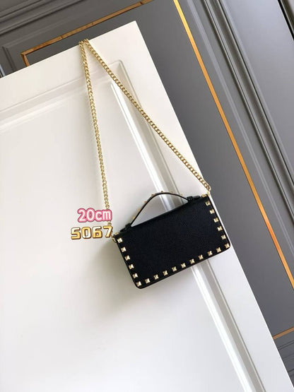 Valentino
Master✅✅
250 dhs🇦🇪🇦🇪

Zain141
♥️♥️♥️