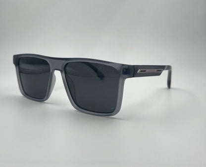Gucci
Sunglasses 🕶️ 
Good quality 💯 
With master Box 🗃️ 
50 dhs💓

Zain273
♥️♥️♥️