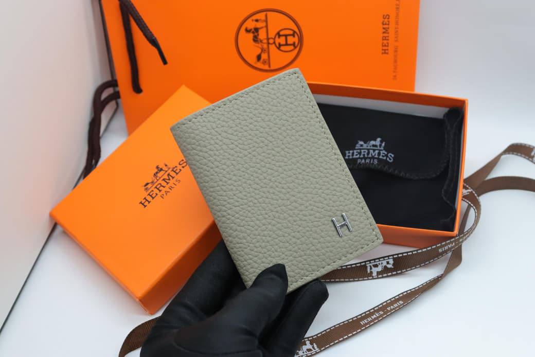 Hermes Wallet
Good Quality
85 dhs🇦🇪🇦🇪

Zain33
♥️♥️♥️
