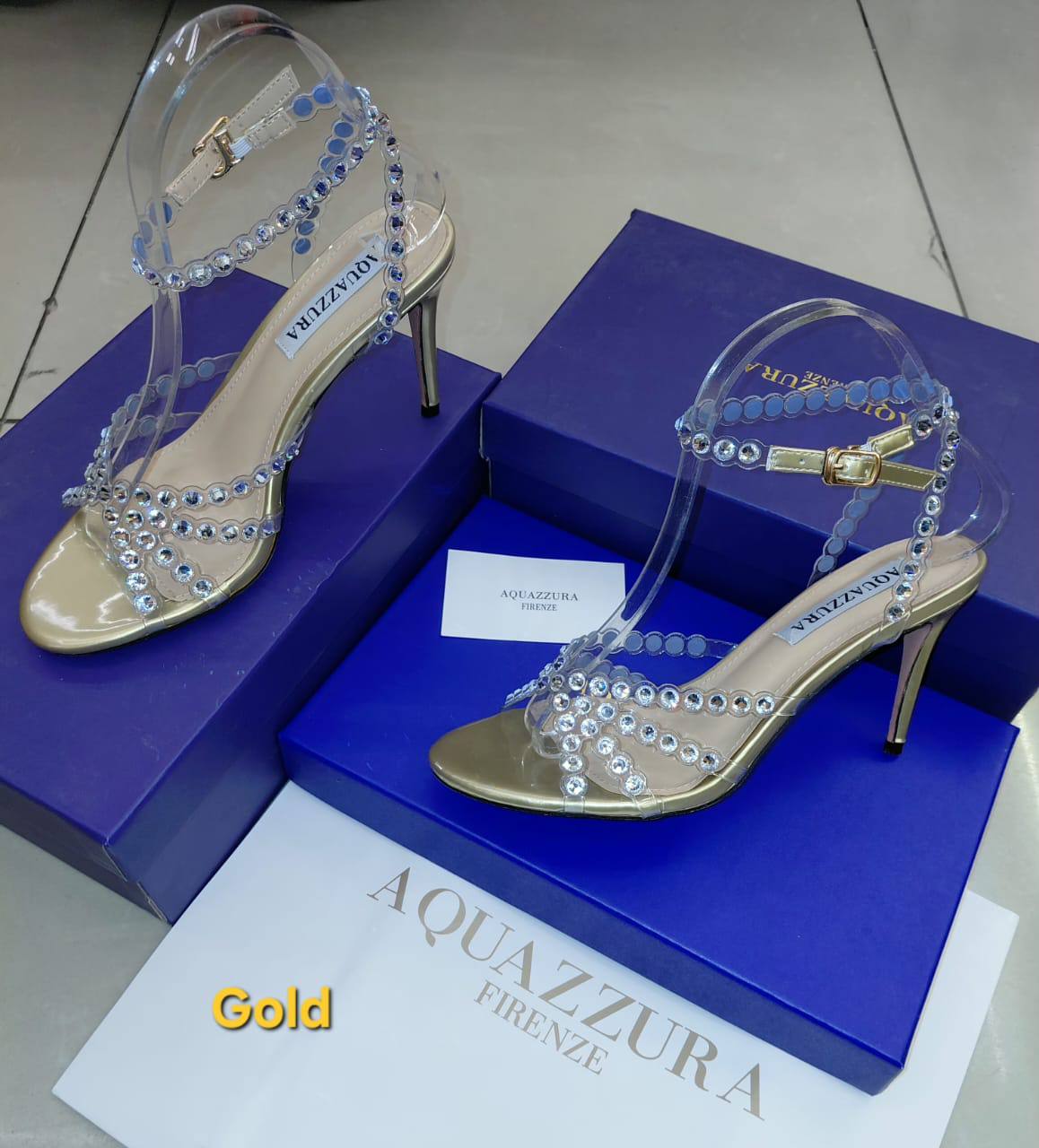 Aquazzura 
High Heel
Good Quality,
Size 36 To 41
120 dhs🇦🇪🇦🇪

Zain120
♥️♥️♥️