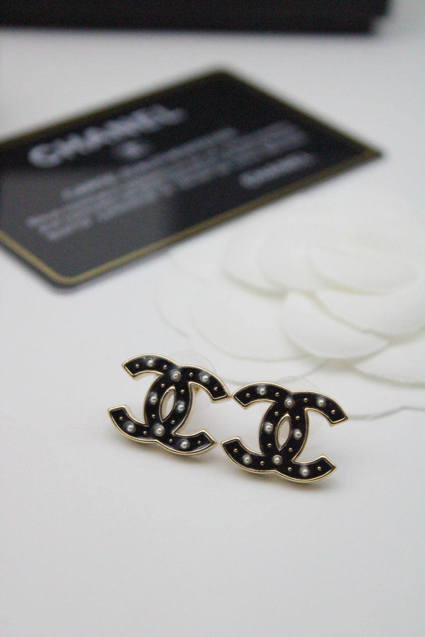 Accessories
55 dhs❤️

Zain122
♥️♥️♥️