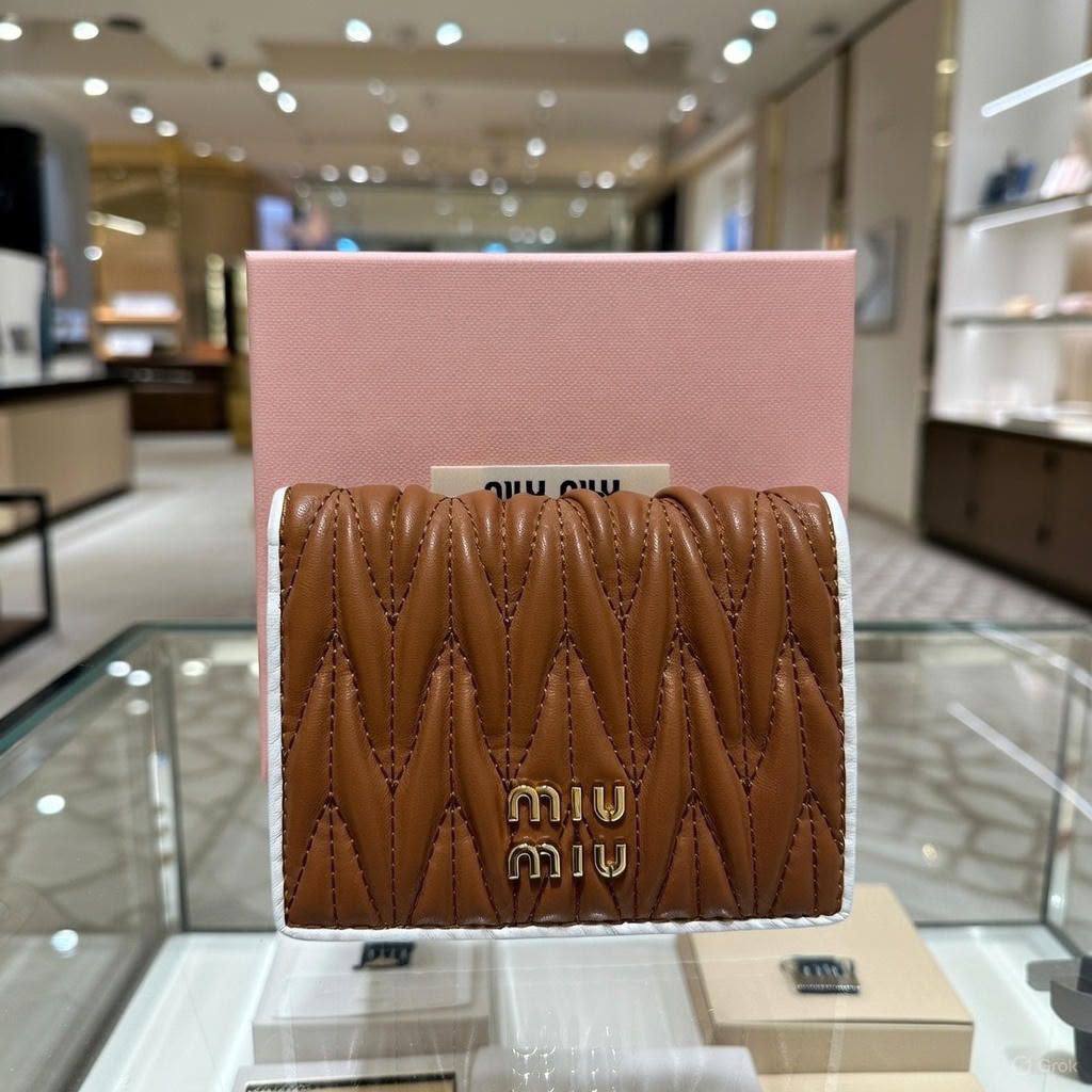 NEW COLLECTION
women WALLET
MASTER QUALITY
160 dhs🇦🇪🇦🇪

Zain202
♥️♥️♥️
