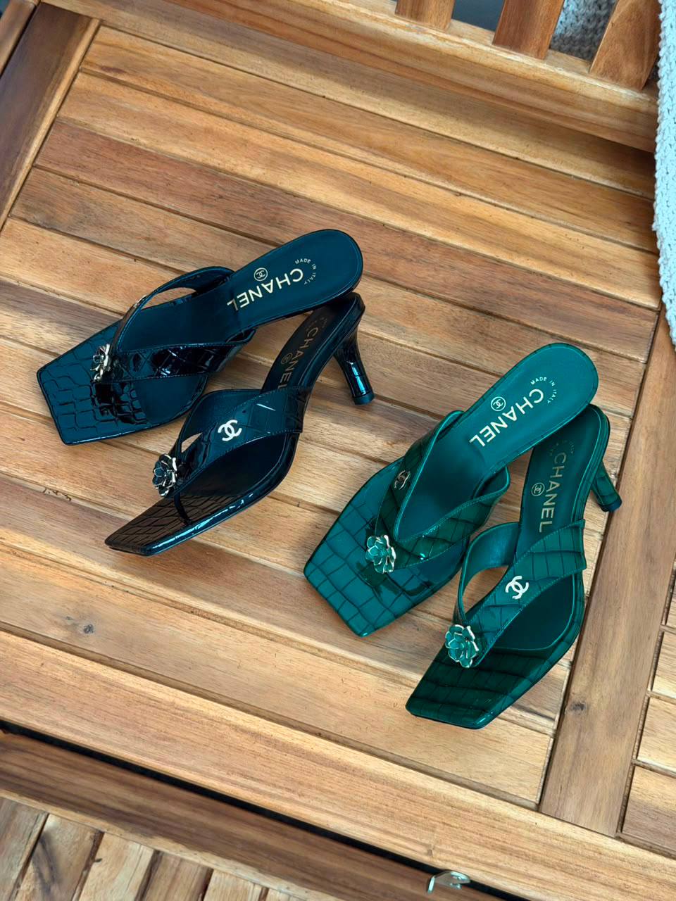 Chanel 
Size 36-41
_Super master high quality_🪡
450 dhs🇦🇪🇦🇪

Zain176
♥️♥️♥️