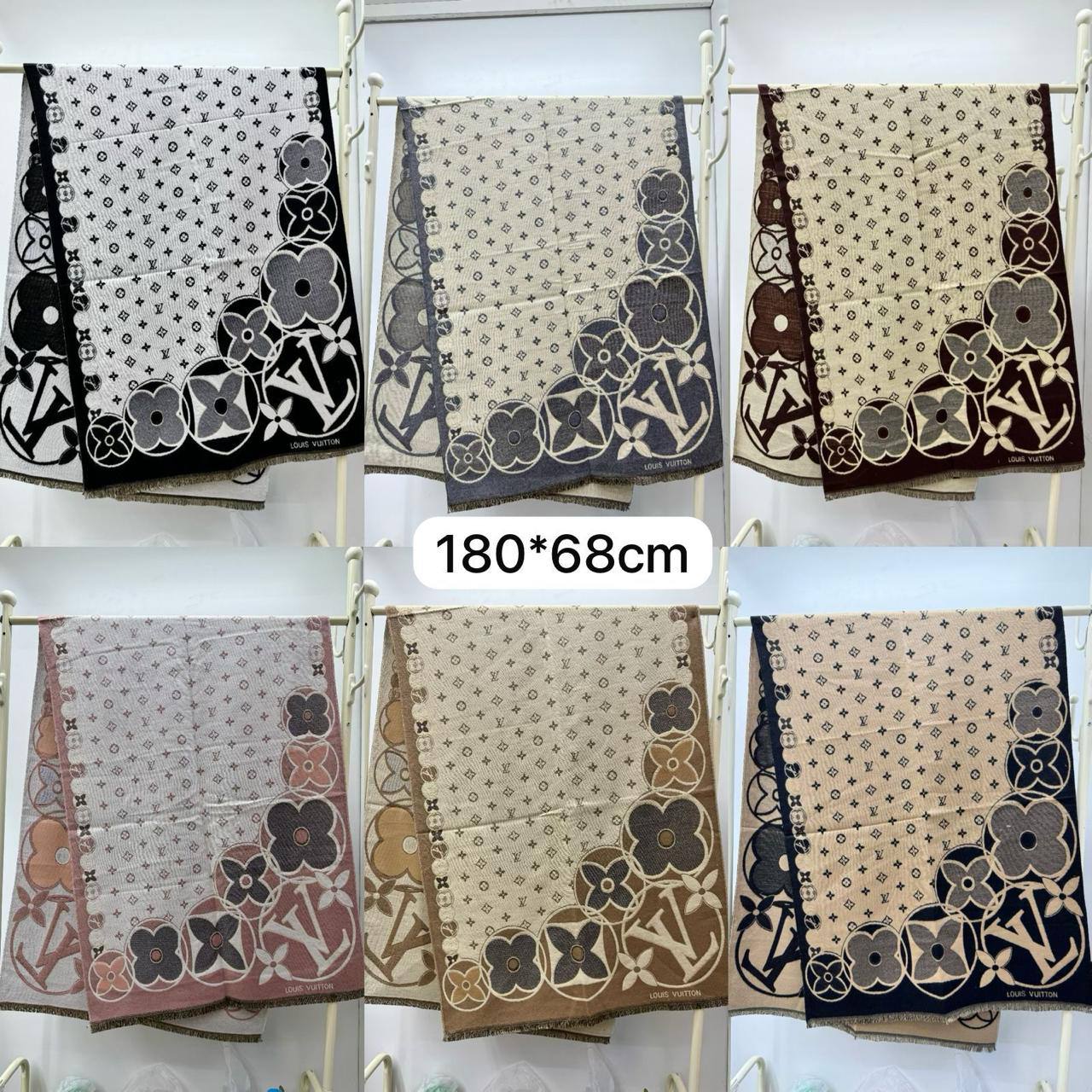 Brand Shawl / Scarf 

Good quality

Size:  180 * 68 cm
45 dhs🪙🌨️

Zain115
♥️♥️♥️