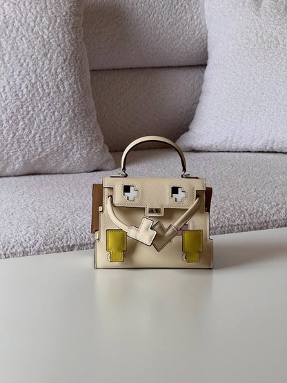 Hermes
kelly doplex 22cm💥Master quality ✅

with box📦
🎁🎁🎁

380 dhs❣️

Zain52
♥️♥️♥️