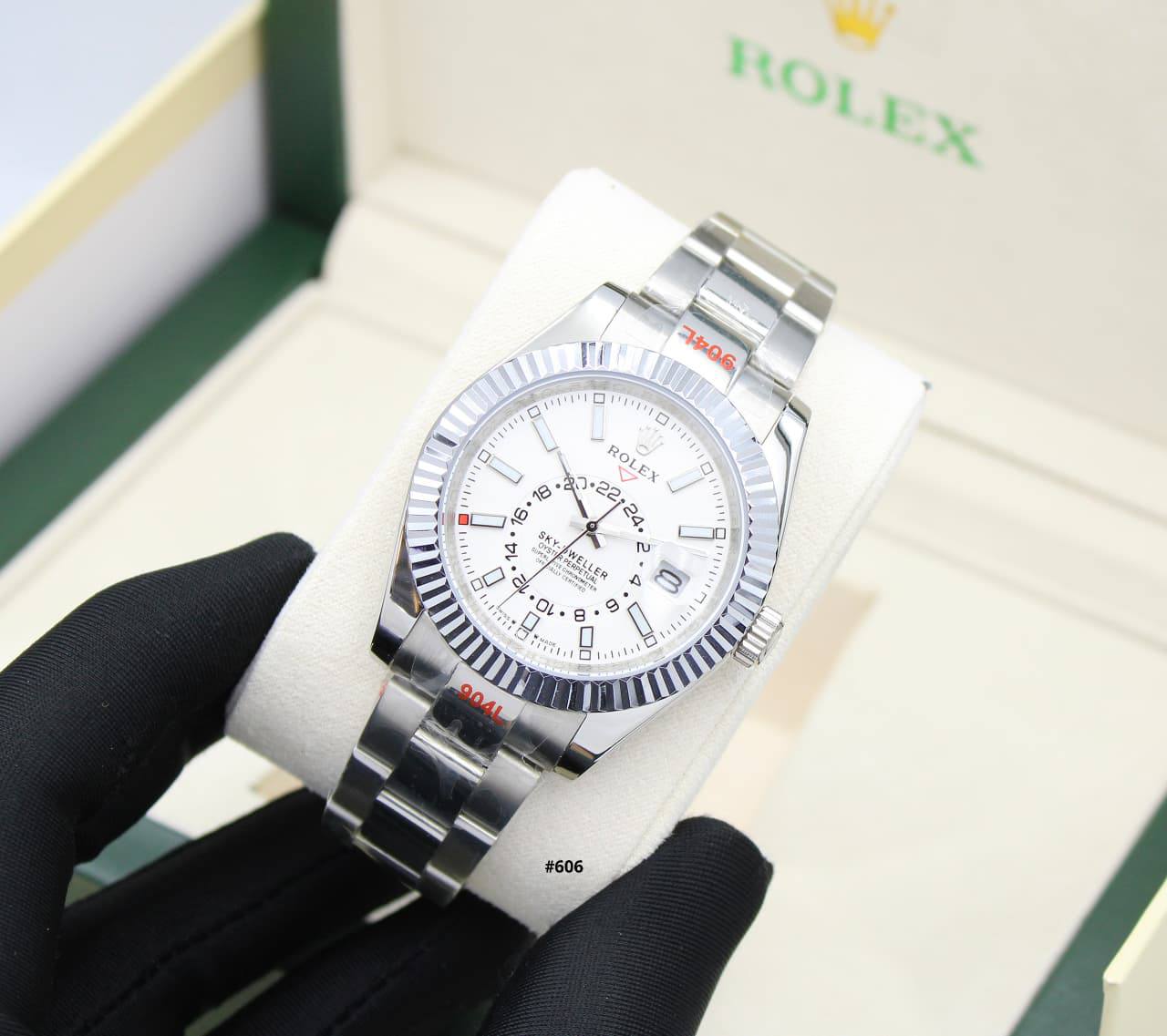 ROLEX GMT MEN AUTOMATIC 41MM

190 dhs🗽

Zain58
♥️♥️♥️