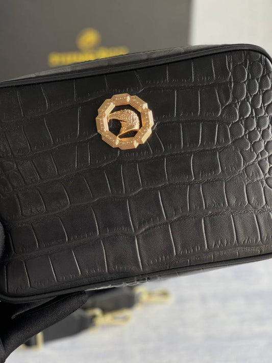 STEFANO RICCI
*New collection* 
*Massenger bag* 
*Master quality*
600 dhs🪙🖤

Zain179
♥️♥️♥️