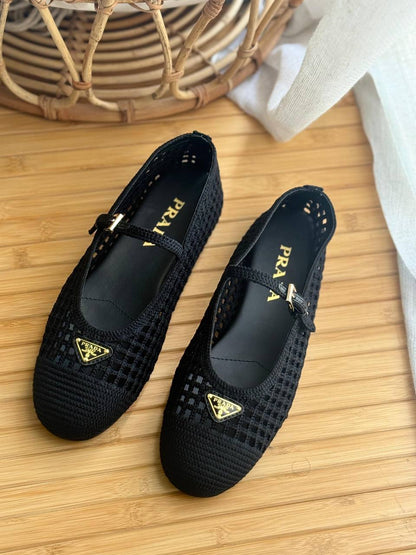 Prada
Super Master
𝗦𝗶𝘇𝗲 𝟯𝟲 𝘁𝗼𝗼 𝟰𝟭 
450 dhs💓

Zain303
♥️♥️♥️