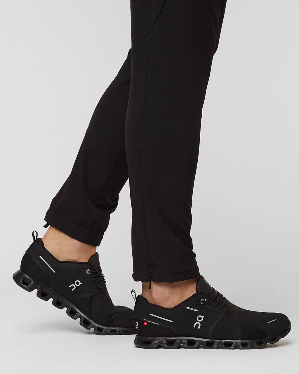 On Cloud 5 WP ‘All Black’🖤
36-45 AVAILABLE 🤩
170 dhs✅

Zain242
♥️♥️♥️
