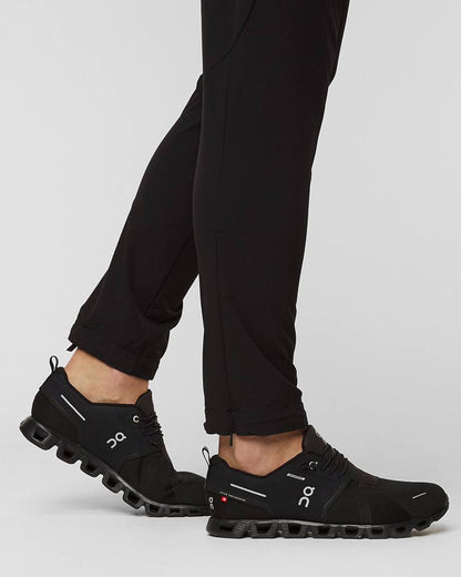 On Cloud 5 WP ‘All Black’🖤
36-45 AVAILABLE 🤩
170 dhs✅

Zain242
♥️♥️♥️