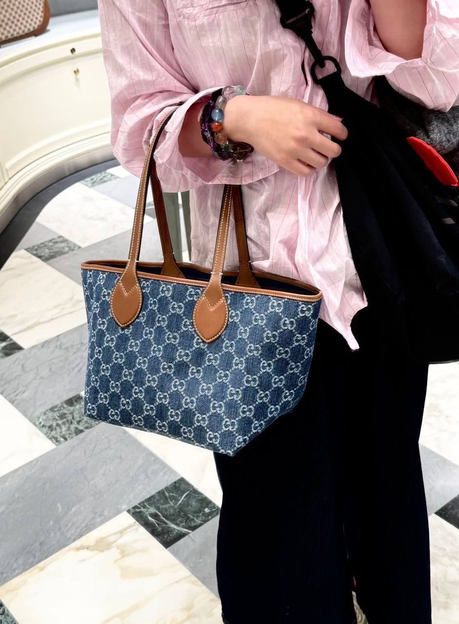 GUCCI 
COPY ONE 
NEW CAME 
BIG SIZE  155  DHS✅
SMALL  SIZE 145 DHS✅

Zain39
♥️♥️♥️