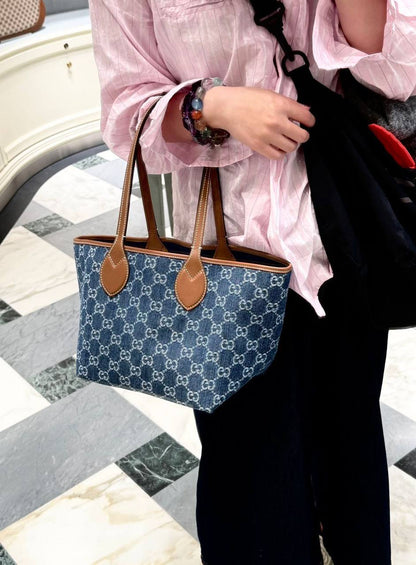 GUCCI 
COPY ONE 
NEW CAME 
BIG SIZE  155  DHS✅
SMALL  SIZE 145 DHS✅

Zain39
♥️♥️♥️