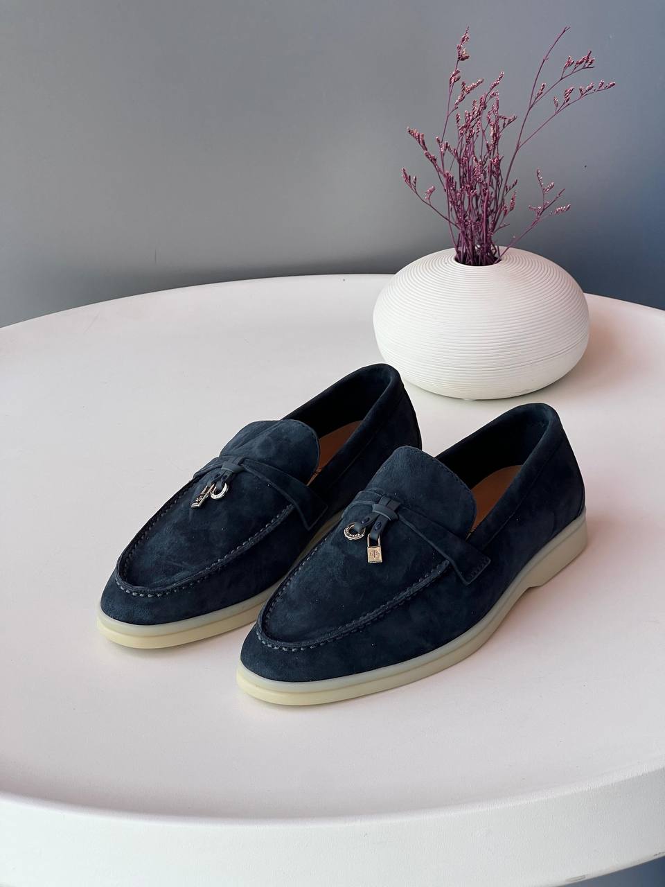 Loro Piana 🧶
Size 36-41
_Super master high quality_🪡
450 dhs✅

Zain176
♥️♥️♥️