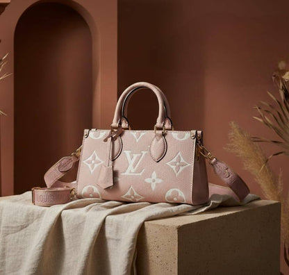 LV
ᴇᴀsᴛ ᴡᴇsᴛ ᴏɴ ᴛʜᴇ ɢᴏ
ᴡɪᴛʜ ᴄᴏɪɴ ᴘᴜʀsᴇ
ʜᴀs ᴀ ᴛʀɪᴍ ʙᴇʟᴛ sᴛʀᴀᴘ
ɢᴏʟᴅ ʜᴀʀᴅᴡᴀʀᴇ
ᴍᴏɴᴏɢʀᴀᴍ ʟᴇᴀᴛʜᴇʀ
sɪᴢᴇ : 23 x 13 x 10 cm
ᴡɪᴛʜ BOX
🎁🎁🎁

115 dhs✅

Zain31
♥️♥️♥️