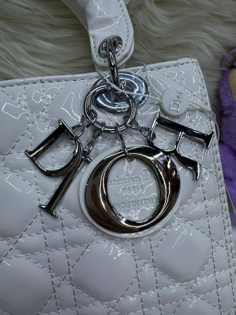 Lady Dior 

1️⃣ First Quality

Size: 24 * 19 cm

100 dhs🇦🇪🇦🇪

Zain115
♥️♥️♥️