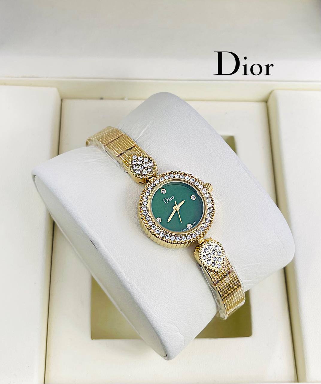 Dior ladies
55 dhs🪙🌨️

Zain29
♥️♥️♥️