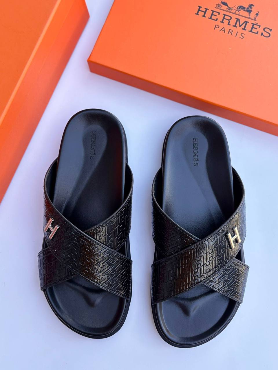 Hermes 
110 dhs💓
Size 40-45

Zain55
