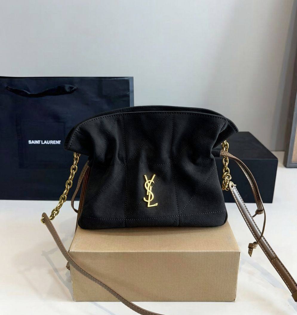 YSL 

SMALL SIZE 

WITH BOX 
🎁🎁🎁

105 dhs✅

Zain295
♥️♥️♥️