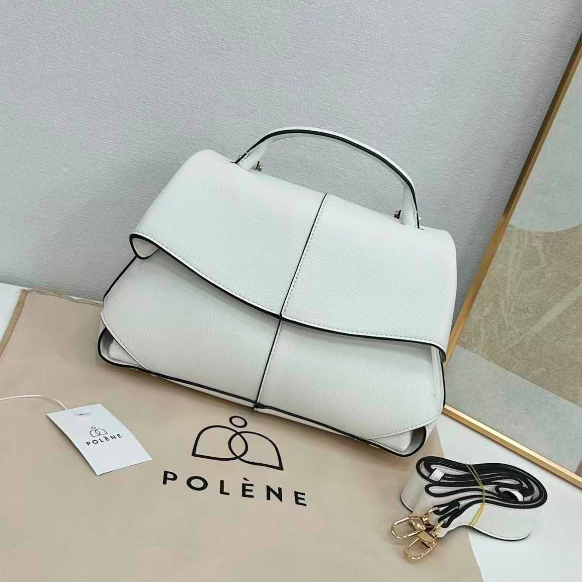 Polene 
 GOOD QUALITY 
130 dhs✅

Zain295
♥️♥️♥️