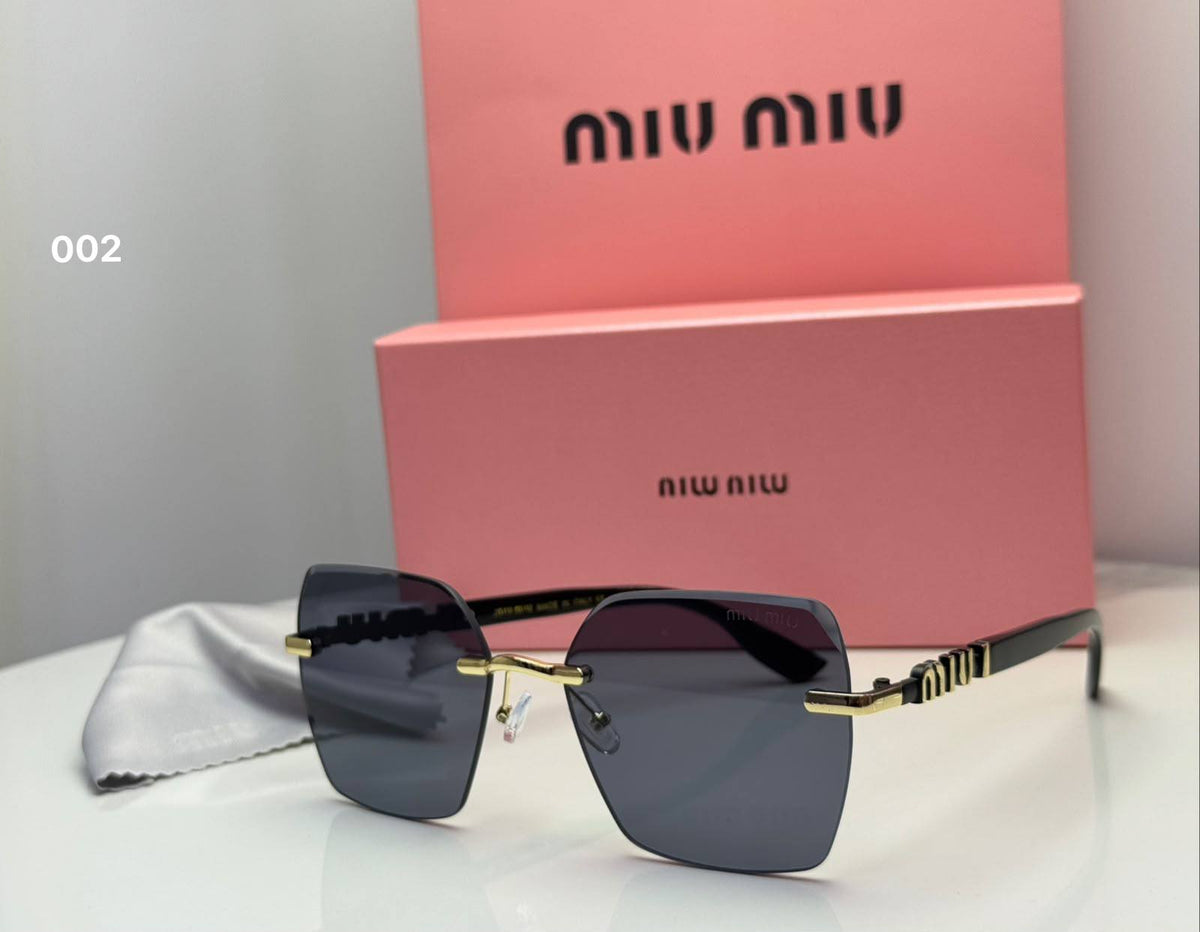 Miu miu
65 dhs🇦🇪🇦🇪

good quality

Zain182
♥️♥️♥️