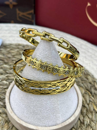 BANGLE’S
New Arrival 🍃
20 dhs🪙🌨️

Zain263
♥️♥️♥️