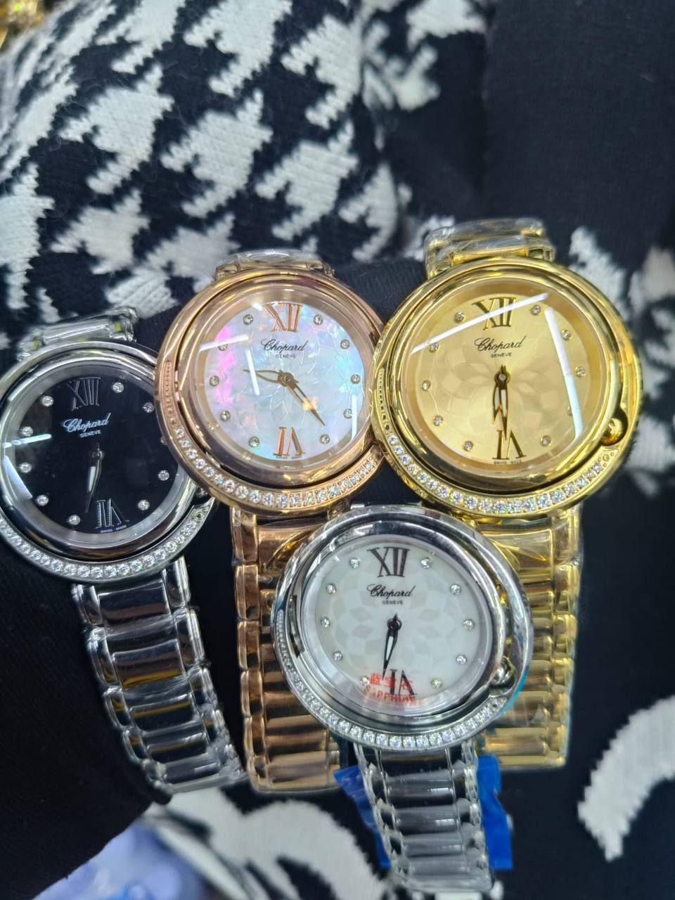 Chopard ladies 
220 dhs🪙 
Battery 

Zain25
♥️♥️♥️