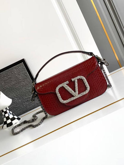 Valentino Bag 
Master 💓💓
            20Cm
280 dhs✅

Zain131
♥️♥️♥️