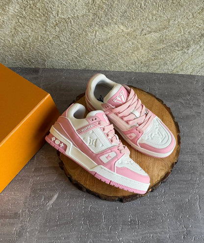 LV
SuperMaster Quality 💯
550 dhs🇦🇪🇦🇪
Size: 36-41💥

Zain171
♥️♥️♥️