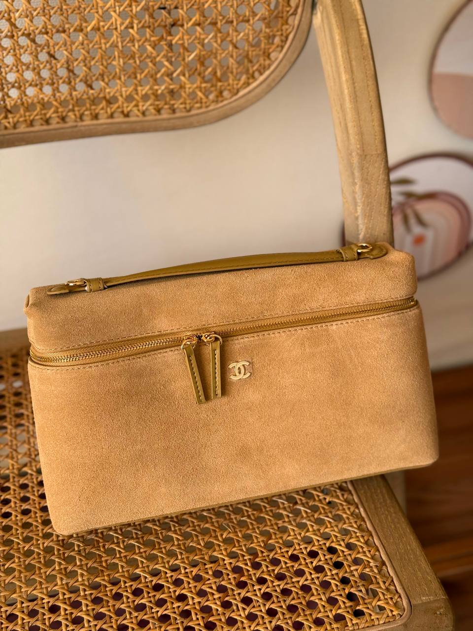 New Collection✨✨✨
CHANEL
19cm
350 dhs🇦🇪🇦🇪
29cm
360 dhs🇦🇪🇦🇪
*MASTER QUALITY*
With box🎁

Zain167
♥️♥️♥️